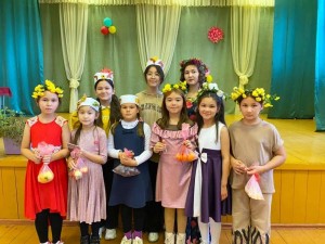 Тематическая игровая программа «Осень собирает друзей»