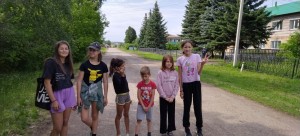 Игровая программа «Наперегонки с летом»