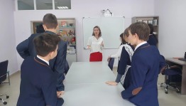 Командная игра «Умники + умницы»