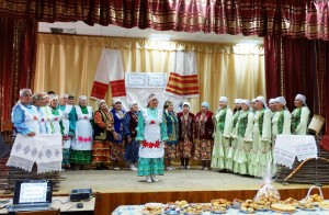 Развлекательная программа «Женщина–свет и тепло»