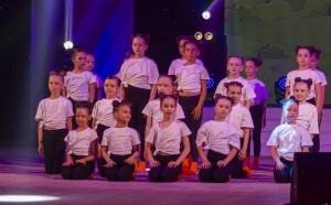 Концерт, посвящение в танцоры «В свете искусственного солнца»