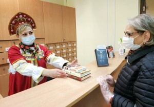 В массовых библиотеках Уфы отметили День национального костюма