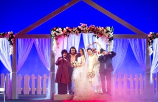 Два дня аншлага: Башдрамтеатр имени Мажита Гафури представил премьеру комедии «Женихи»