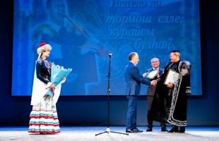 Стәрлетамаҡта билдәле ҡурайсы Азамат Асаиновтың юбилей кисәһе уҙҙы