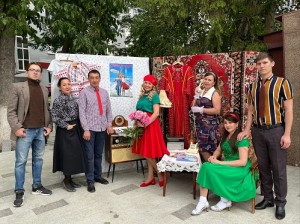 Уфимцы и гости столицы погрузились в атмосферу «Моды советской Уфы»
