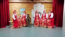 Осенние посиделки «На завалинке сидели»