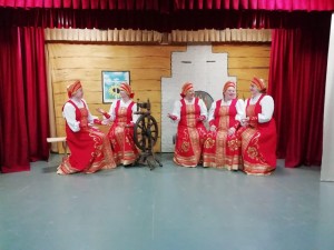 Осенние посиделки «На завалинке сидели»