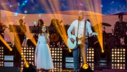 Ученица ДМШ № 1 им. Н. Сабитова выступила в столице с Денисом Майдановым