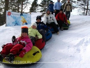 Развлекательная программа «Гонки на плюшках»