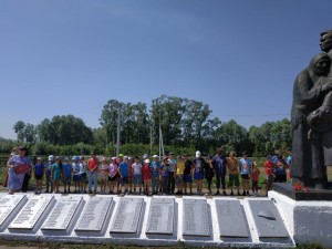 Уроки мужества «С парада на фронт»