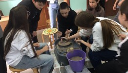 Мастер-класс на гончарном круге