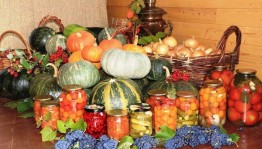 Выставка ДПИ «Осенние заготовки !»