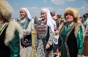 Около ста национальных блюд представили на сабантуе в Челябинской области