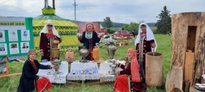 Фольклорные посиделки «Вернулись девушки в село»