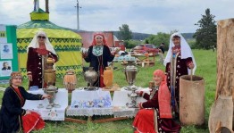 Фольклорные посиделки «Вернулись девушки в село»