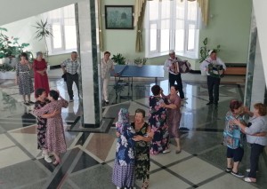 Танцевальная вечеринка «Ретро–дискотека»