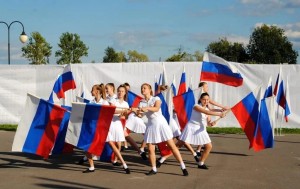 Познавательная программа «Три цвета красками сияют»