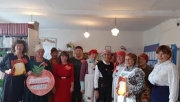 Выставка экспозиция«Женщина мать в литературе»