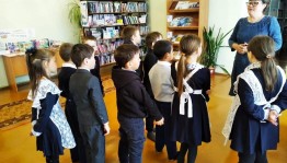 Тематический час «Мир нужен всем!»