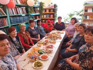 Тематический вечер «Той женщине, что подарила жизнь»»