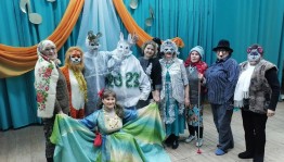 Новогодний карнавал ,,Под бой курантов,,