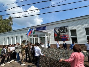 «Своих не бросаем»