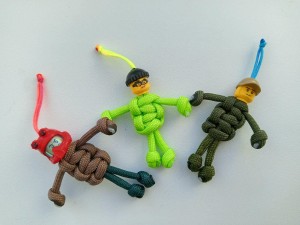 Мастер-класс «LEGO-брелок плетеный»