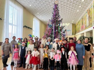 Новогоднее театрализованное представление «Снова сказка в гости к нам пришла»