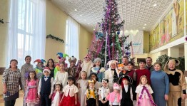Новогоднее театрализованное представление «Снова сказка в гости к нам пришла»