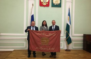 В фонд Национального музея передали знамя 2-го стрелкового башкирского полка