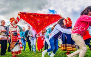 Игровая этнопрограмма «Карусель»