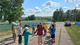 Развлекательная программа «Летние каникулы – любимая пора»