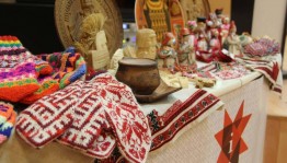 Выставка обзор народных умельцев «Я могу все»