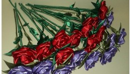 Мастер–класс «Цветы для мамы» из атласных лент