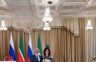 Актриса театра «Нур» Миннинур Саитова-Гизатуллина стала заслуженной артисткой РТ