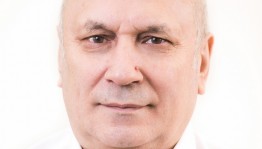 70 лет отмечает баянист оркестра ГААНТ им. Ф.Гаскарова Яудат Муратов