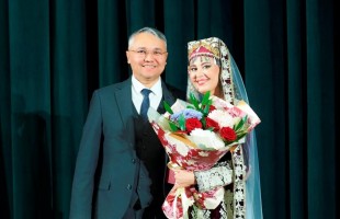 Восточная премьера: в Уфе прошел бенефис Гульшат Гайсиной