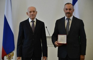 Рустэм Хамитов вручил государственные награды Российской Федерации и Республики Башкортостан
