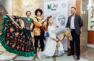 День театра – 2019: Национальный молодёжный театр им. М. Карима