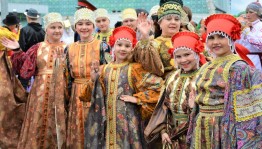 Всероссийский фотоконкурс «Мама и дети в национальных костюмах» принимает заявки
