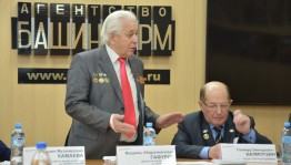 В Уфе обсудили вопрос о присвоении уфимской школе №15 и Институту истории, языка и литературы имени Мажита Гафури