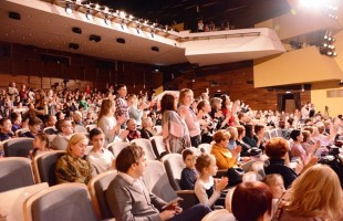 Впервые в Уфе на одной сцене с Национальным симфоническим оркестром Башкортостана выступили Мариус Стравинский и Никита Мндоянц