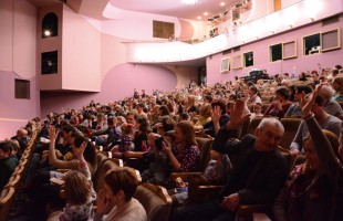 Воспитанники детской студии при Уфимском театре «Нур» представили премьеру инклюзивного спектакля
