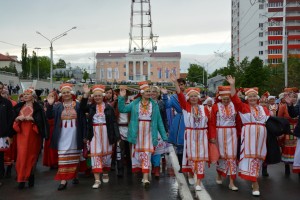 Канадский центр культуры ищет национальные костюмы для участия в параде Nuestroamericana-2018