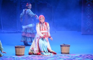 Национальный молодёжный театр им. М. Карима представил премьеру спектакля «Башкирская свадьба» М. Бурангулова