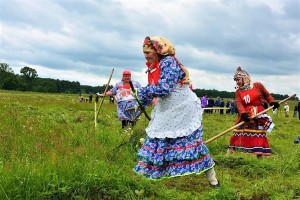 Принимаются заявки на участие в фольклорном празднике сенокоса «Звени, коса!»