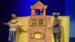 В театре кукол прошла премьера спектакля «Терем-теремок»