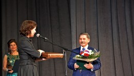 В столице республики прошёл юбилейный вечер известного поэта Роберта Миннуллина