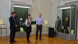 В Национальном музее РБ открылась выставка советского фарфора