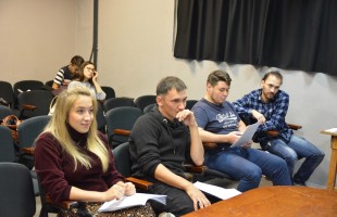 Татарский театр “Нур” представит в сентябре премьеру по пьесе Мустая Карима